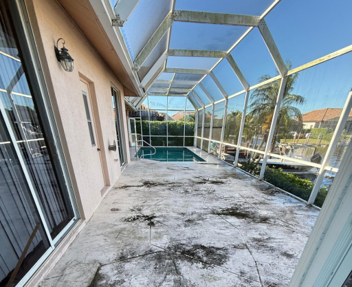 Pressure washing service in Naples Fl
